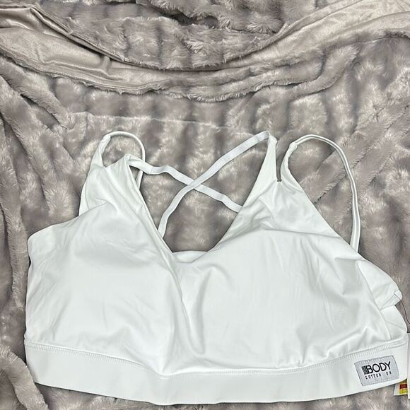 Trendy Plus Size Active Ultimate Workout Crop Top Size 12 - Picture 2 of 3